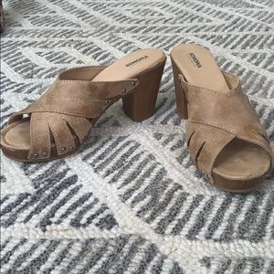 Sonoma Tan Heels
